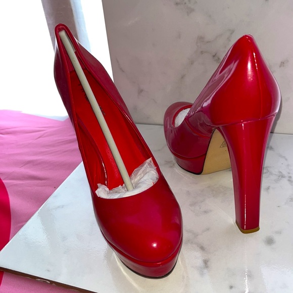 Red Pumps - Picture 2 of 4